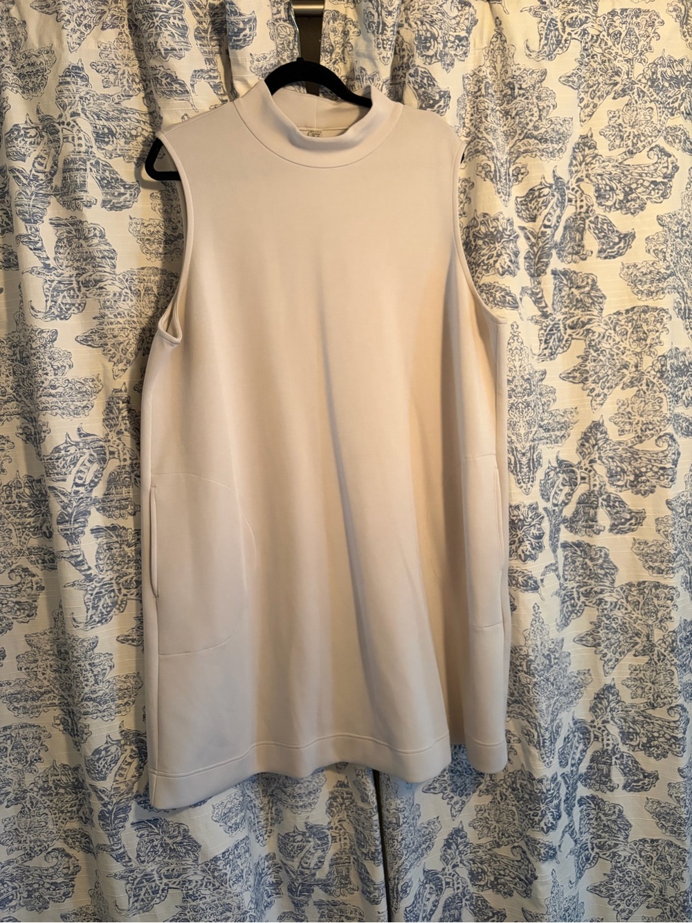 SPANX Sleeveless Mock Neck Shift Dress